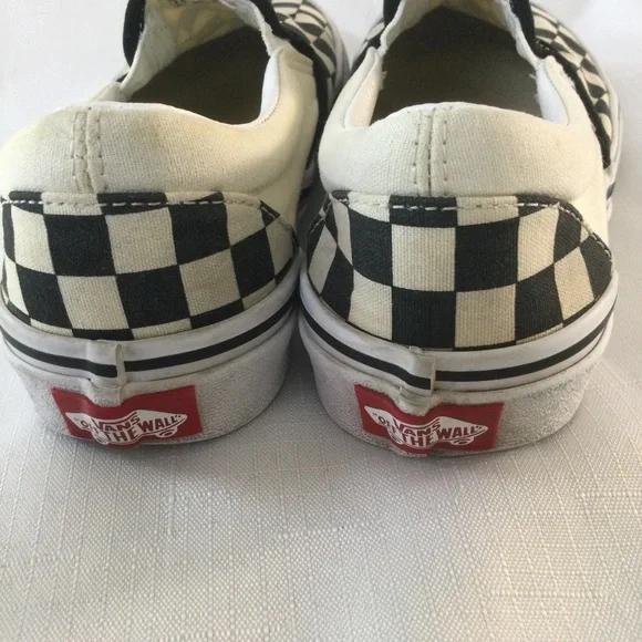 Vans Classic Slip-ons. Size 6 womens. 4.5 mens - Picture 3 of 10